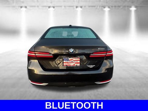 Used 2026 BMW 530i RWD image 5