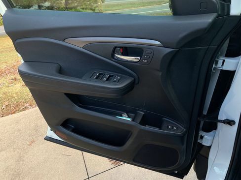 Used 2022 Honda Pilot Special Edition image 25