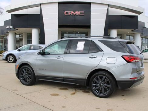 Used 2023 Chevrolet Equinox RS w/ RS Leather Package image 29