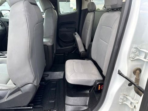 Used 2018 Chevrolet Colorado W/T RWD image 20