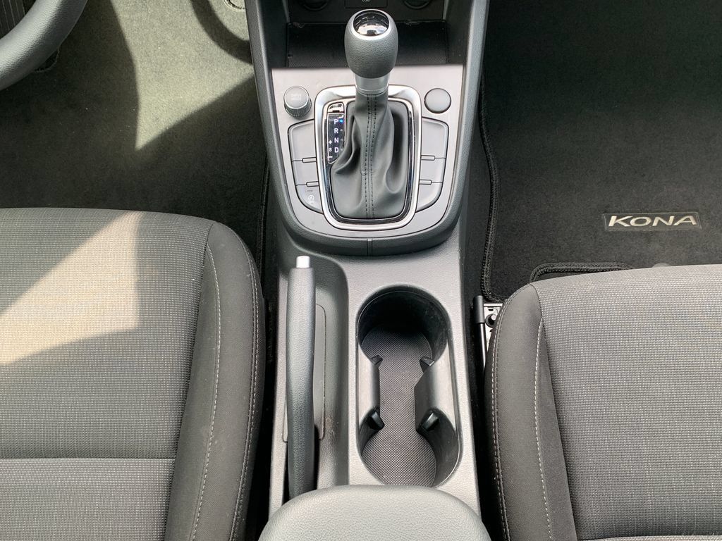 Used 2023 Hyundai Kona SEL w/ Cargo Package FWD image 17
