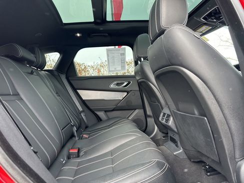 Used 2022 Land Rover Range Rover Velar R-Dynamic S image 33