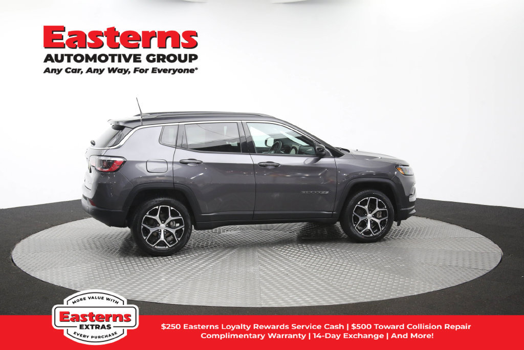 Used 2024 Jeep Compass Limited AWD/4WD image 45