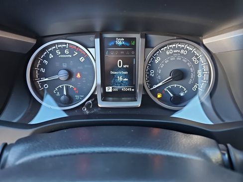 Used 2023 Toyota Tacoma SR5 RWD image 10