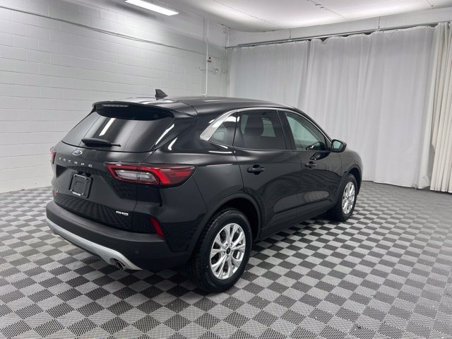 Used 2023 Ford Escape Active w/ Tech Pack #1 AWD/4WD image 6