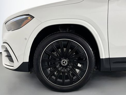 New 2026 Mercedes-Benz GLA 250 image 9