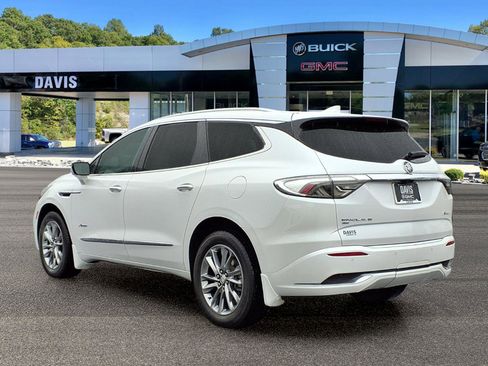 Used 2023 Buick Enclave Avenir AWD/4WD image 3