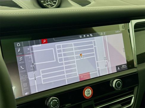 New 2026 Porsche Macan GTS image 18