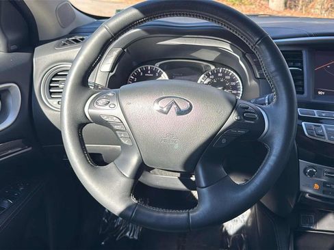 Used 2020 INFINITI QX60 Signature Edition w/ Cargo Package Essential image 17