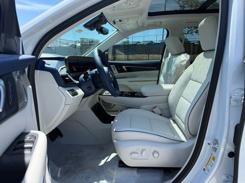 New 2026 Buick Enclave Avenir AWD/4WD image 19