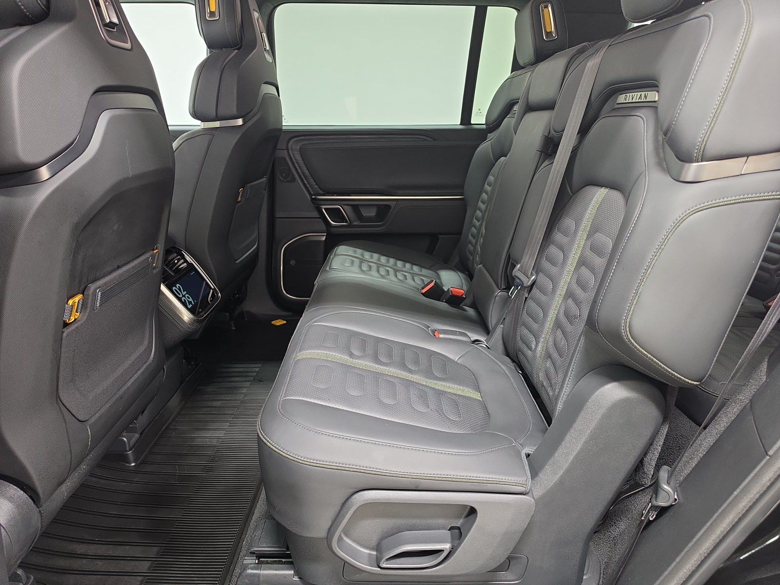 Used 2023 Rivian R1S Adventure Dual AWD/4WD image 21
