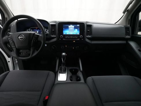 Used 2022 Nissan Frontier S w/ Technology Package AWD/4WD image 5