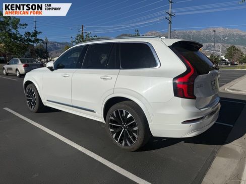 Used 2025 Volvo XC90 B6 Plus AWD/4WD image 2