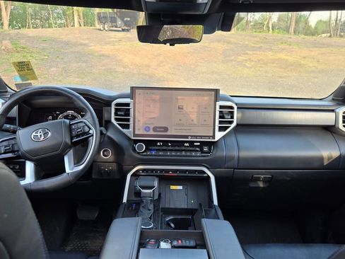 Used 2024 Toyota Tundra Platinum image 23
