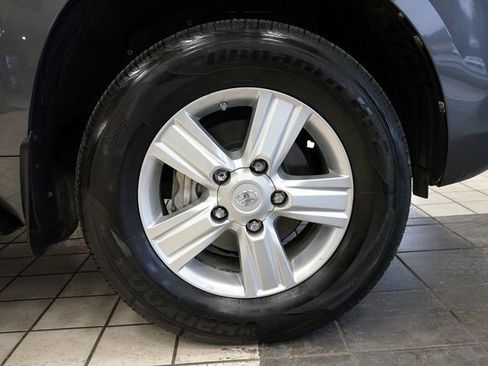 Used 2013 Toyota Land Cruiser image 62