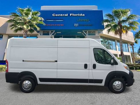 Used 2023 RAM ProMaster 2500 FWD image 4