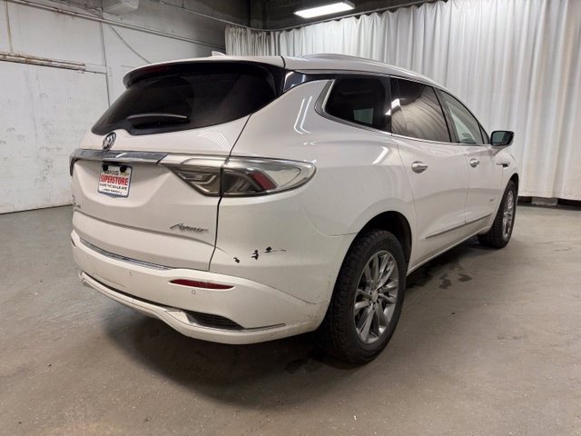 Used 2022 Buick Enclave Avenir w/ Avenir Technology Package AWD/4WD image 5