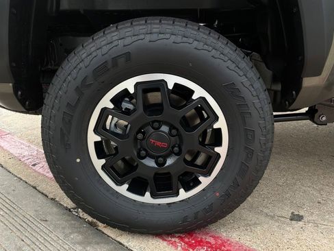 New 2026 Toyota Tacoma TRD Off-Road AWD/4WD image 8