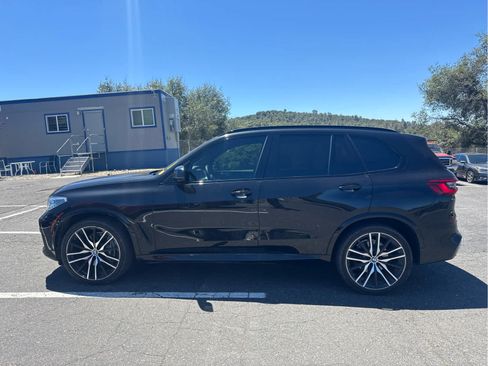 Used 2019 BMW X5 xDrive50i w/ M Sport Package AWD/4WD image 8