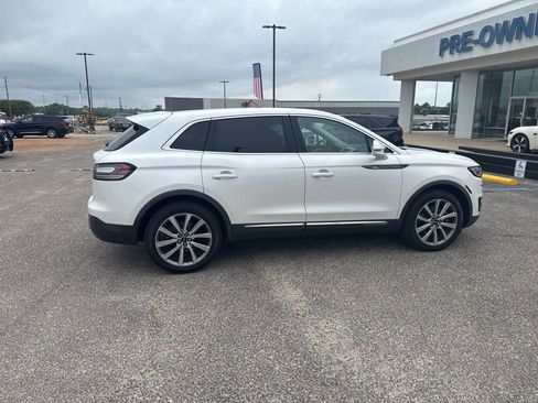 Used 2019 Lincoln Nautilus Select FWD image 12