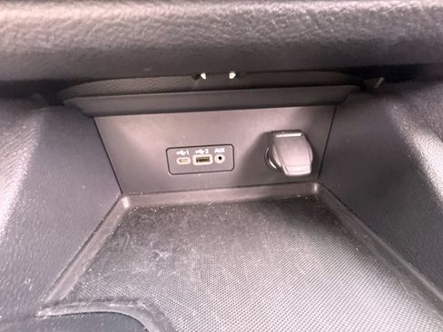 Used 2023 Nissan Sentra SV FWD image 23