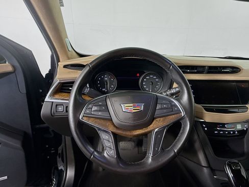 Used 2020 Cadillac XT5 Premium Luxury w/ Platinum Package AWD/4WD image 11