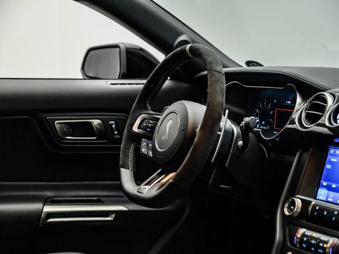 Used 2021 Ford Mustang Shelby GT500 w/ Carbon Fiber Track Pack image 63