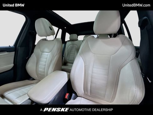 Used 2019 BMW X3 sDrive30i w/ Executive Package RWD image 5