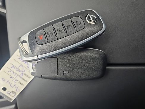 New 2026 Nissan Rogue SV image 38