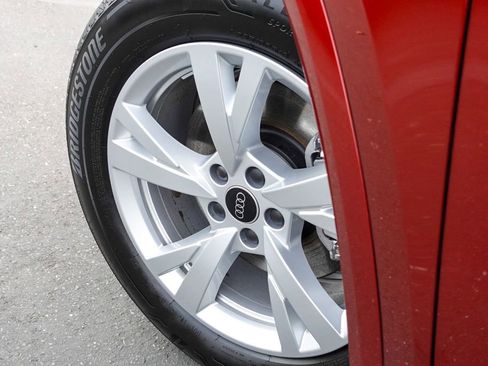 New 2025 Audi Q5 Premium image 10