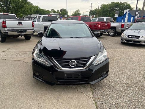 Used 2016 Nissan Altima 2.5 SL w/ Moonroof Package FWD image 7