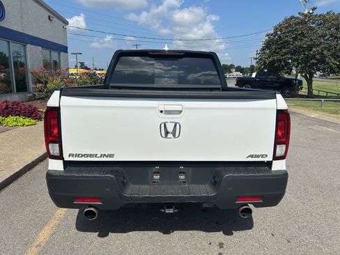 Used 2022 Honda Ridgeline Black Edition image 5