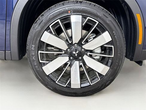 New 2026 Mitsubishi Outlander SE FWD image 29