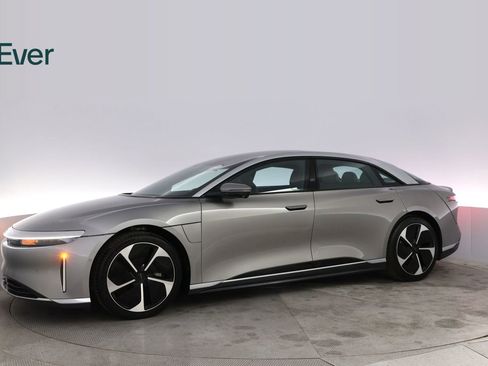 Used 2023 Lucid Air Touring image 18