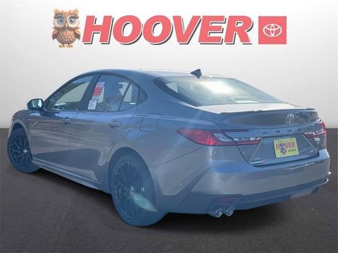 New 2026 Toyota Camry SE image 5