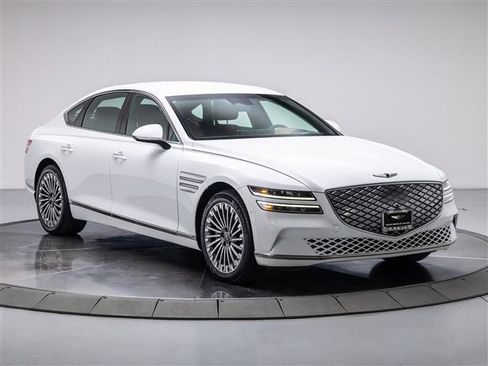 Used 2023 Genesis Electrified G80 image 7