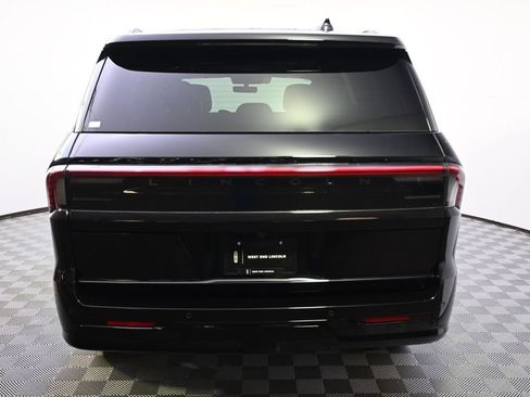 New 2026 Lincoln Navigator Reserve AWD/4WD image 5
