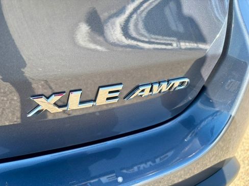 Used 2019 Toyota Highlander XLE image 33