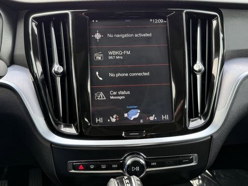 Used 2020 Volvo S60 T5 Momentum w/ Protection Package Premier image 28