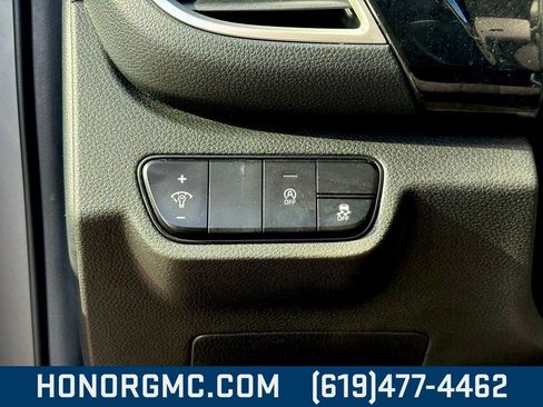 Used 2024 Kia Seltos S image 11