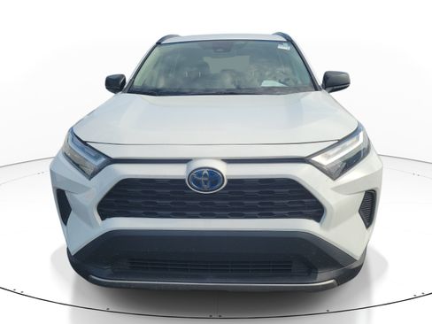 Used 2024 Toyota RAV4 LE AWD/4WD image 2