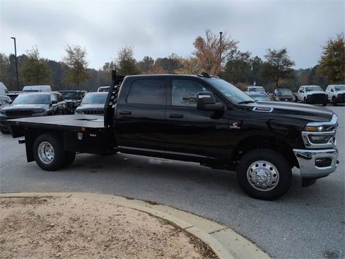 New 2026 RAM 3500 Tradesman w/ Chrome Appearance Group image 2