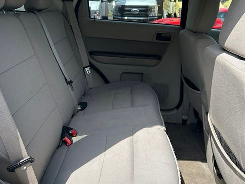 Used 2011 Ford Escape XLT w/ 201A Rapid Spec Order Code FWD image 28