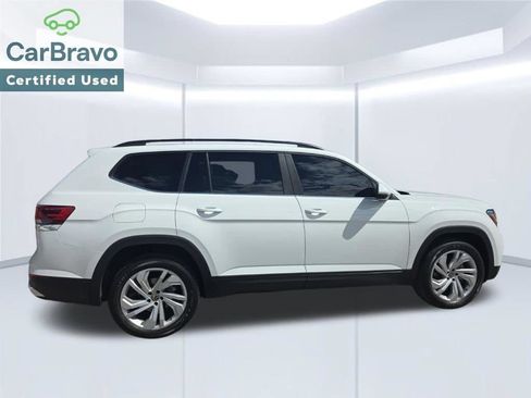 Used 2023 Volkswagen Atlas SE w/ Panoramic Sunroof Package AWD/4WD image 9