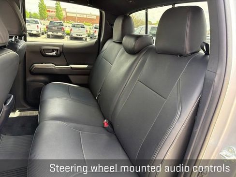 Used 2021 Toyota Tacoma TRD Off-Road AWD/4WD image 22