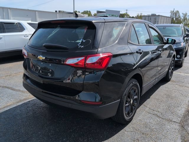 Used 2021 Chevrolet Equinox LS FWD image 4