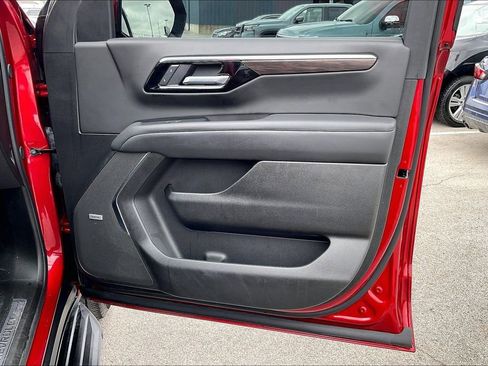 Used 2025 Chevrolet Tahoe LT w/ Comfort Package image 26