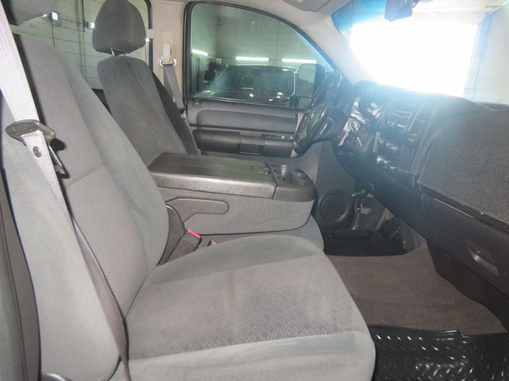 Used 2008 Chevrolet Silverado 3500 LT w/ EZ-Lift Tailgate Package RWD image 30