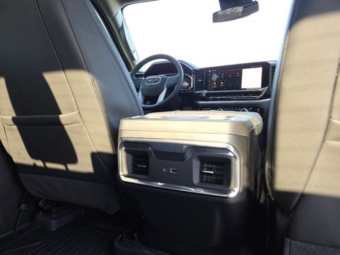 New 2026 GMC Sierra 1500 Elevation w/ Elevation Premium Package AWD/4WD image 30