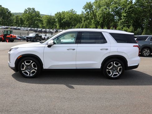Certified 2023 Hyundai Palisade Limited AWD/4WD image 4
